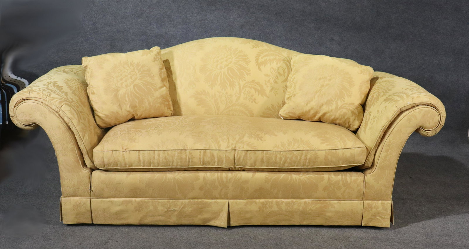 BAKER HUMP BACK SOFA (1 of 8)