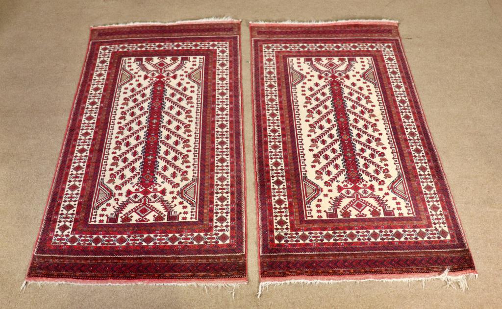 PAIR OF HANDMADE PERSIAN RUGS (1 of 8)