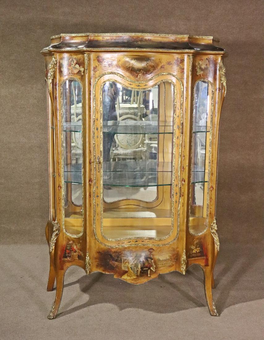 VERNIS MARTIN VITRINE (1 of 15)