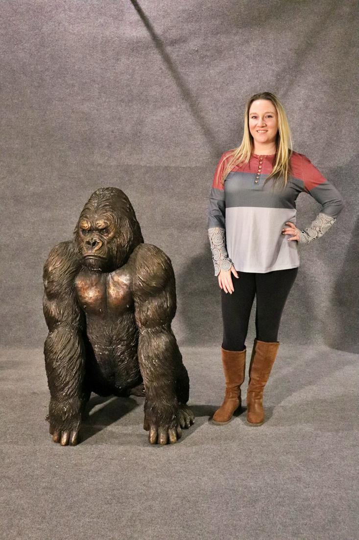 LIFE SIZE BRONZE GORILLA (1 of 11)