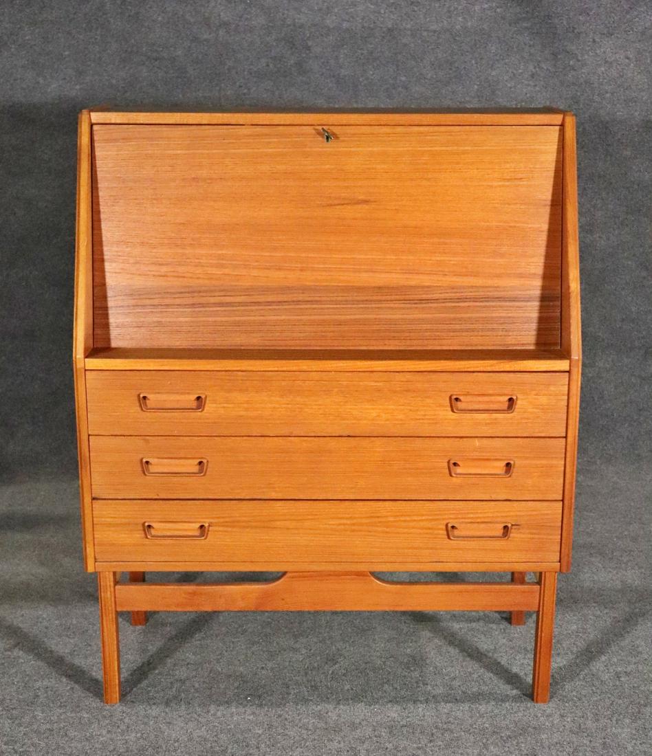 DYRLUND DANISH TEAK SECRETARY DESK (1 of 11)