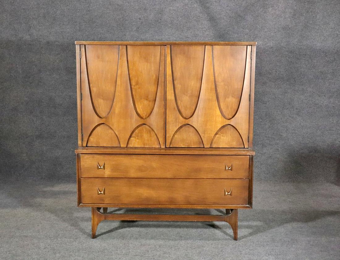 BROYHILL WALNUT BRASILIA HIGH CHEST (1 of 13)
