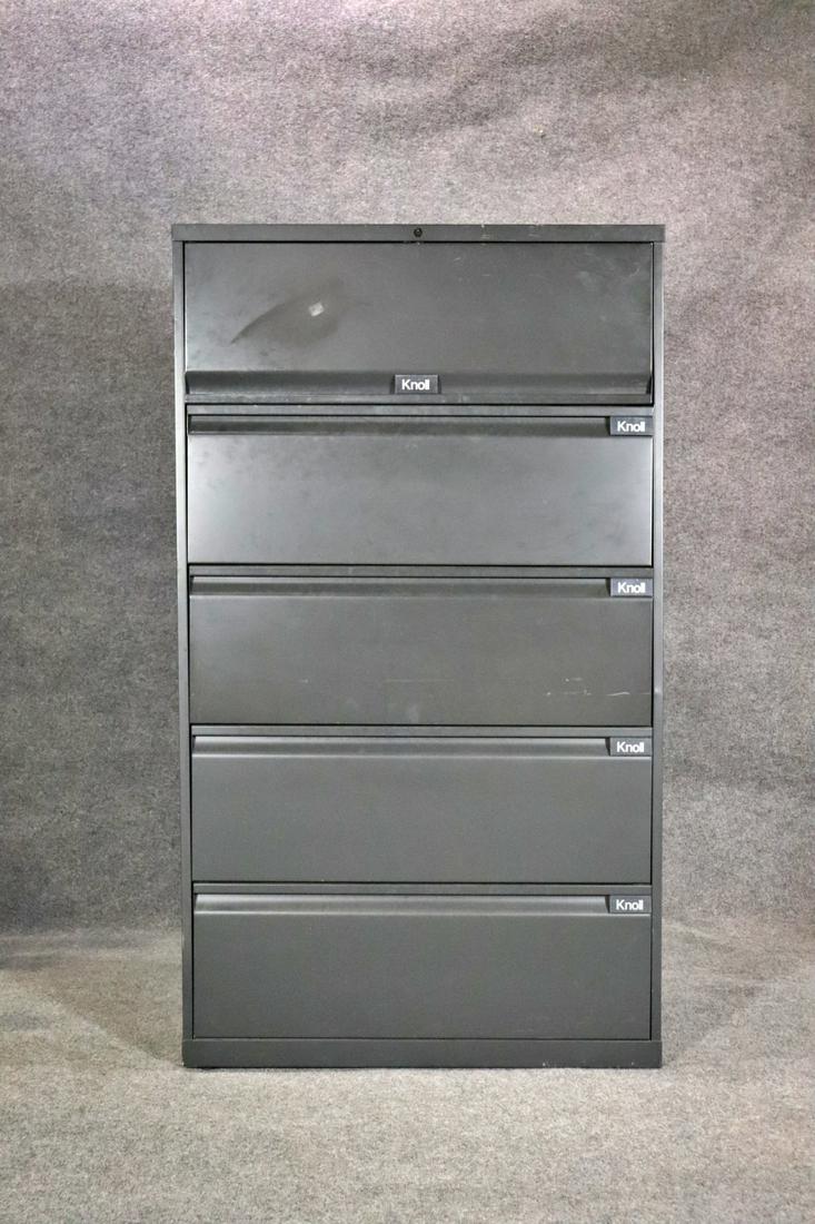 KNOLL METAL FILING CABINET (1 of 7)