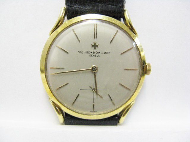 VACHERON & CONSTANTIN 18k GOLD WRIST WATCH: Engraved on back. Good condition.