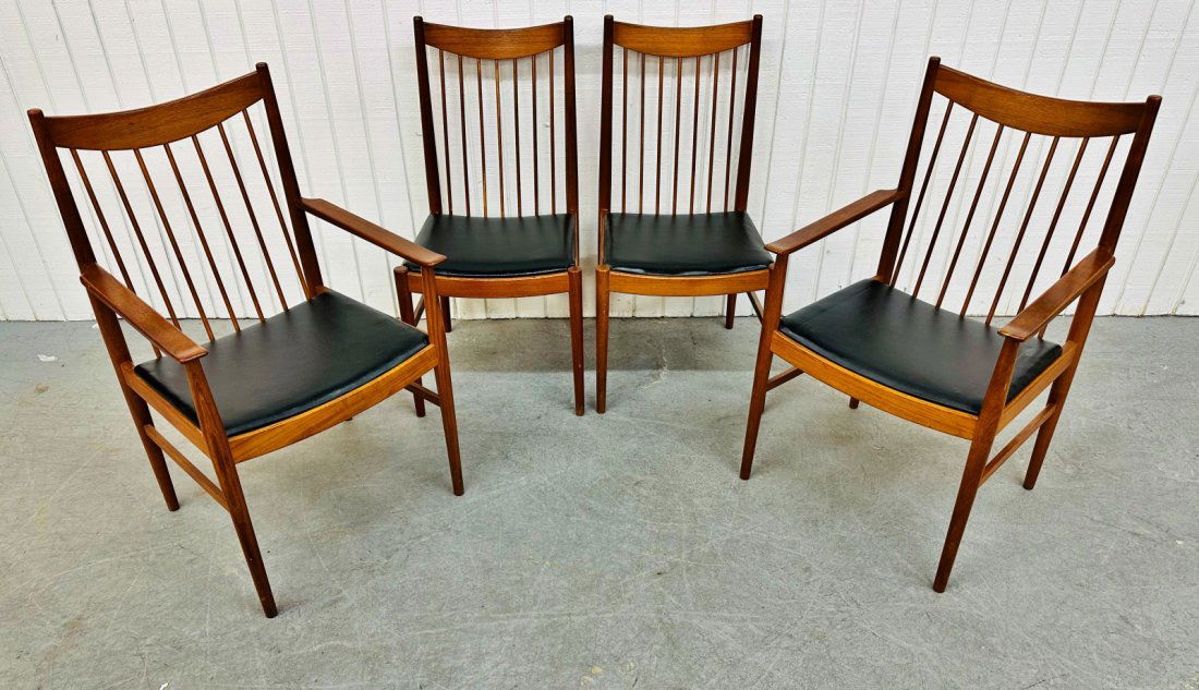 4 MID CENTURY MODERN DANISH TEAK SPINDLE DINING CHAIRS (1 of 11)
