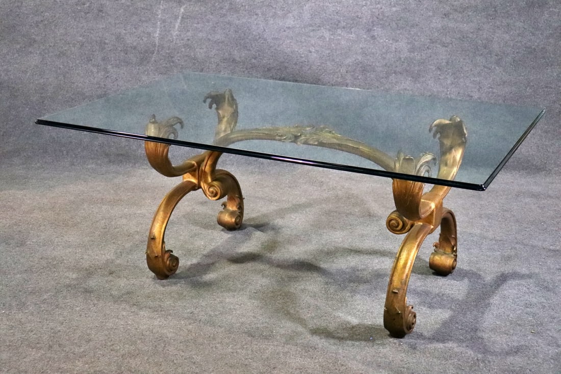 GLASS TOP HOLLYWOOD REGENCY STYLE DINING TABLE (1 of 9)