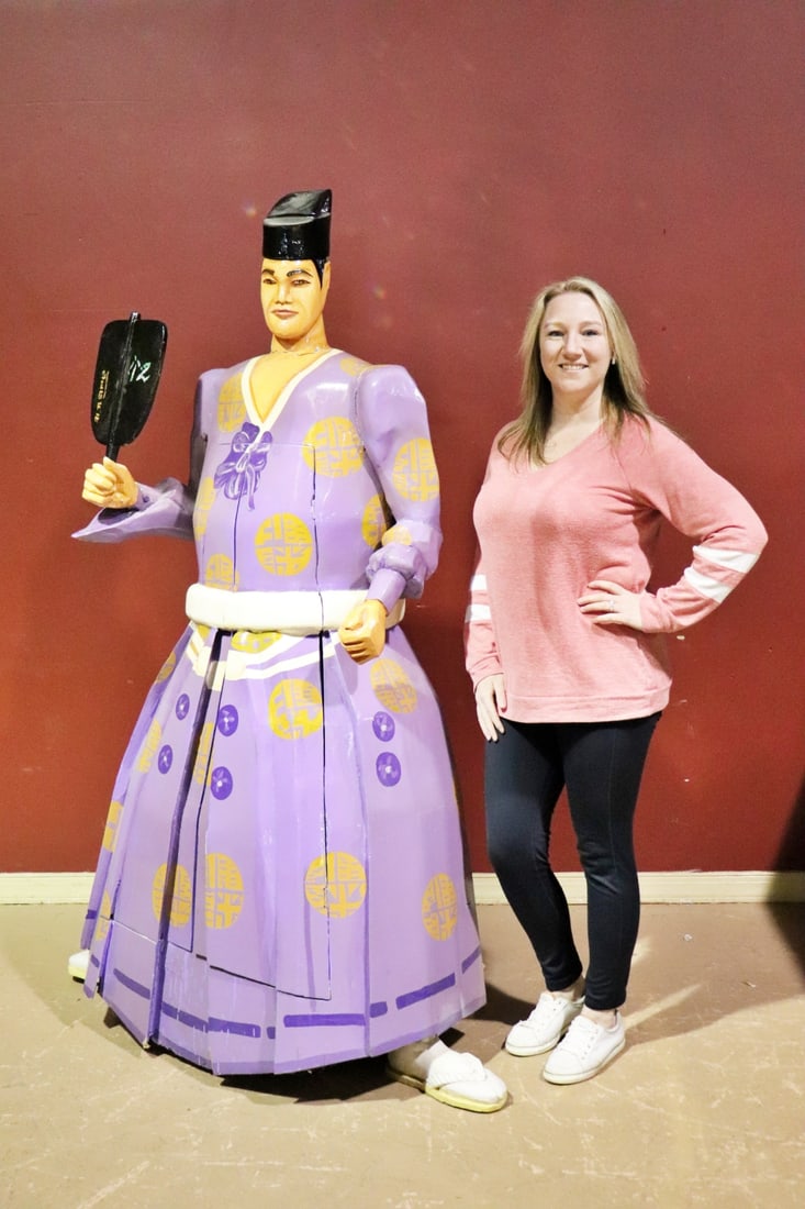 SUMO REFEREE SCULPTURE CABINET BY ERIC KPAKPO  ADOTEY OF GAHNA (1 of 18)