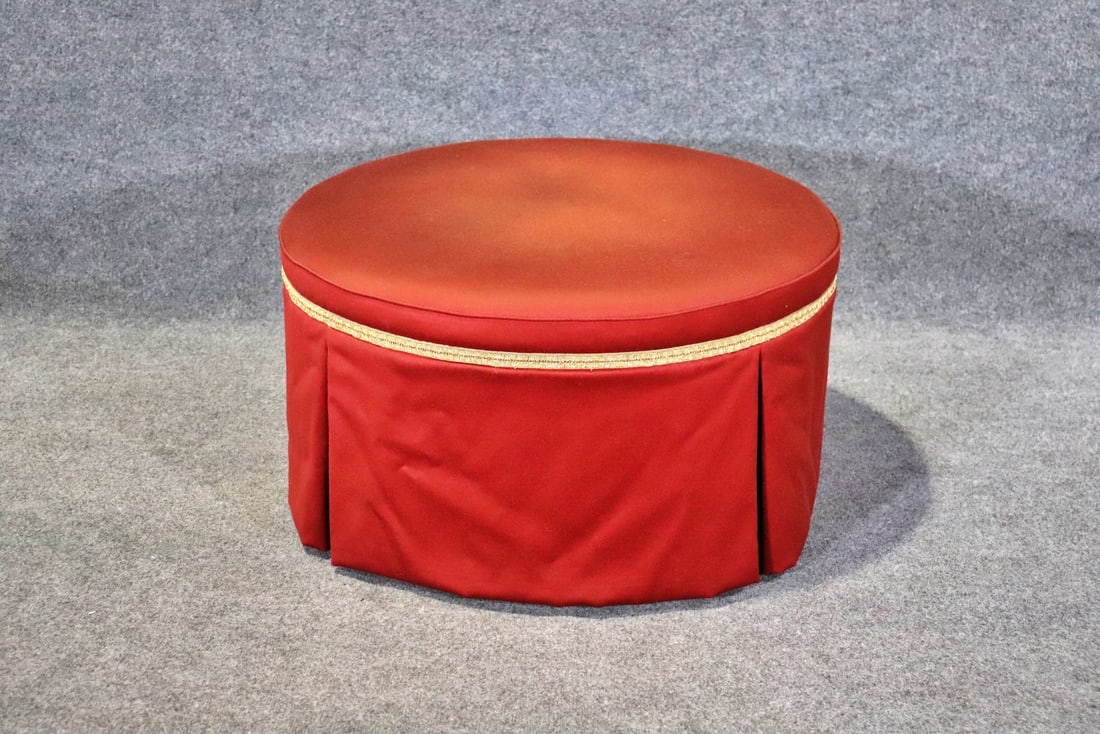 ROUND UPHOLSTERED OTTOMAN (1 of 9)