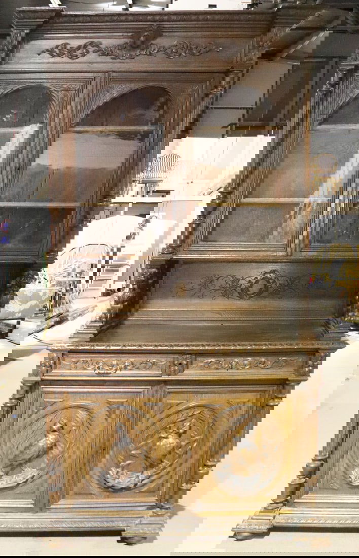 RENAISSANCE STYLE CARVED OAK FIGURAL 3 PIECE HUTCH (1 of 14)