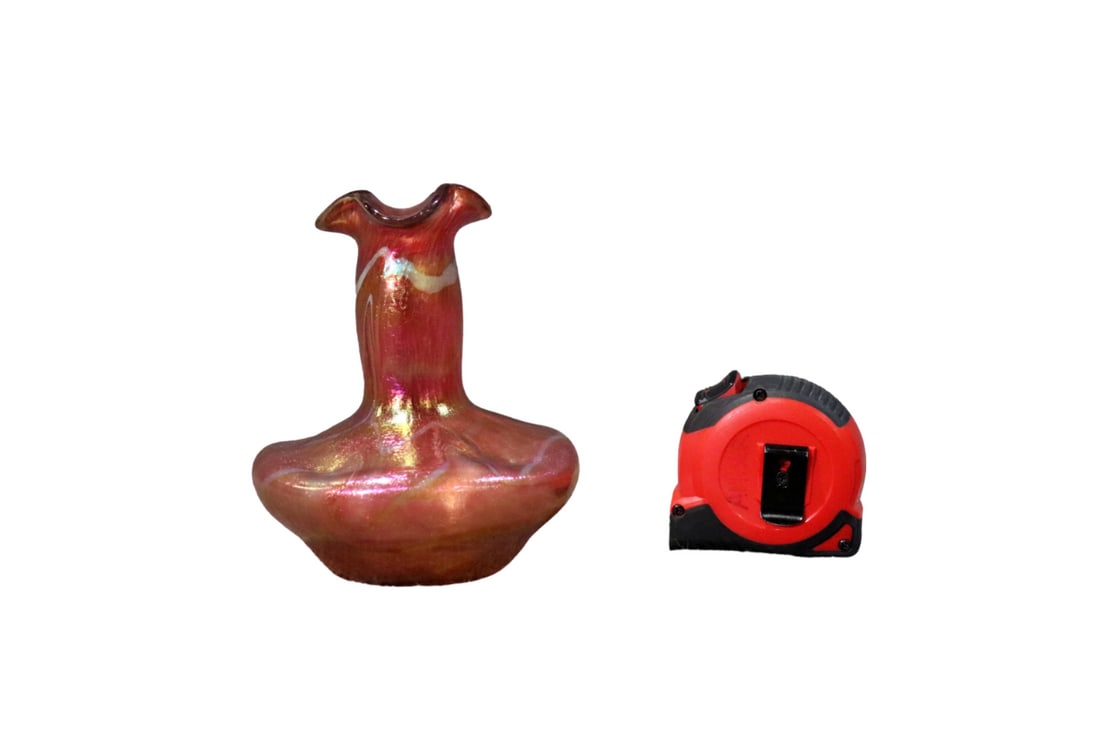 UNSIGNED LOETZ IRIDESCENT GLASS VASE KNOWN AS FRITZ HECKERT CHANGEANT (1 of 7)