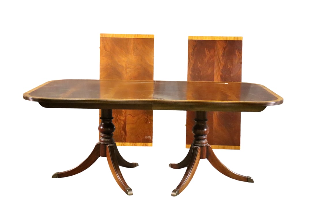 ETHAN ALLEN BANDED TOP DINING TABLE (1 of 17)