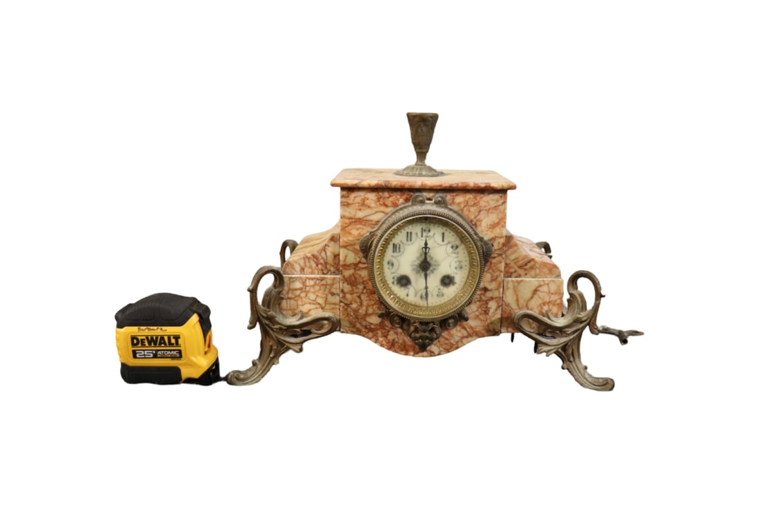 MARBLE & BRONZE MANTLE CLOCK: Mable. Bronze. 9 1/2" h x 13 3/4" w x 7 5/8" d.
