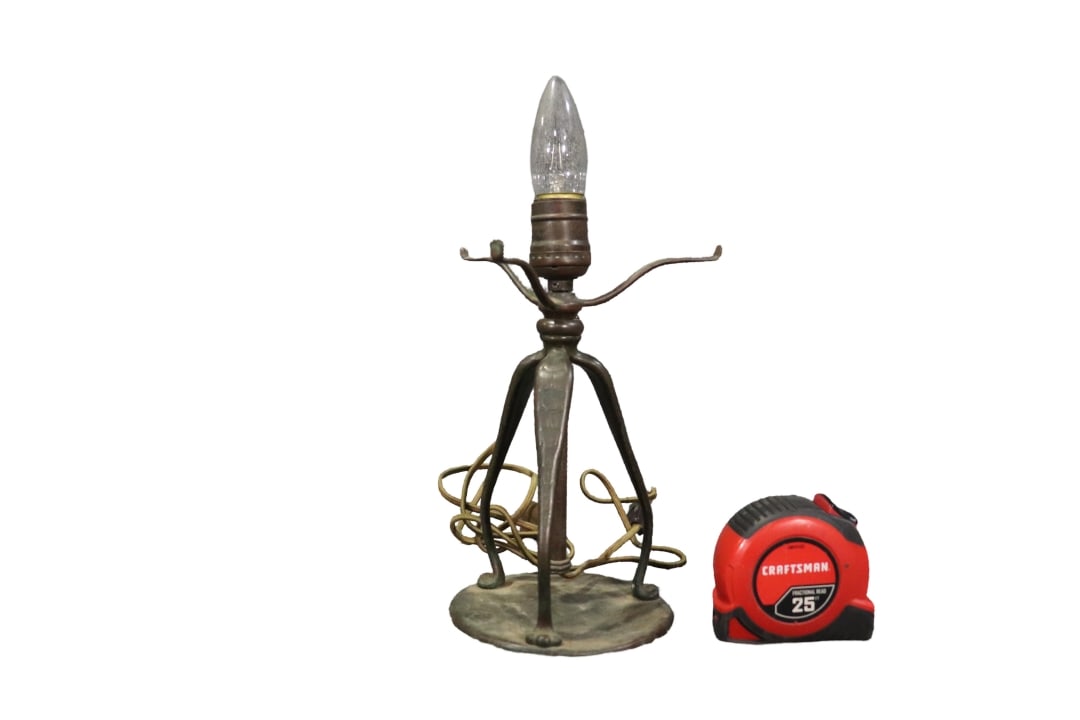TIFFANY LAMP BASE (1 of 9)
