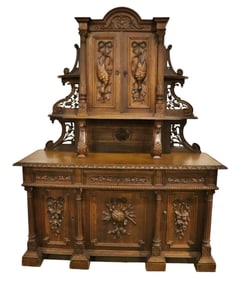 19TH C FIGURAL CARVED HUNT BOARD
