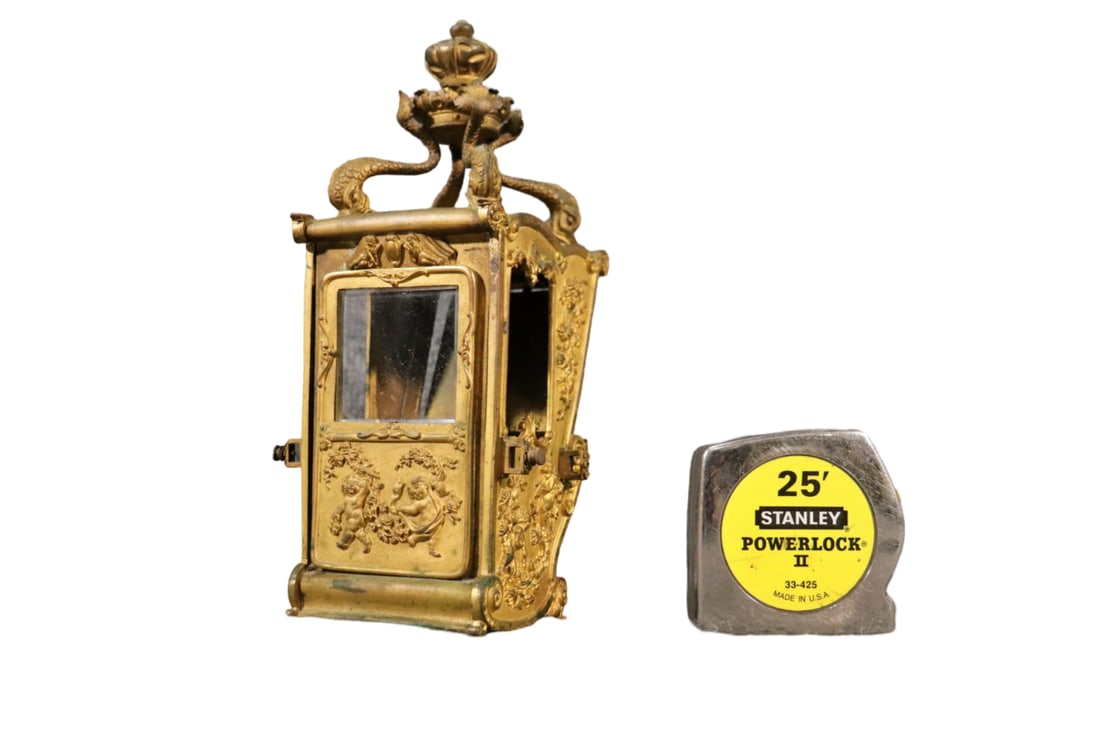 MINIATURE SEDAN CHAIR (1 of 10)