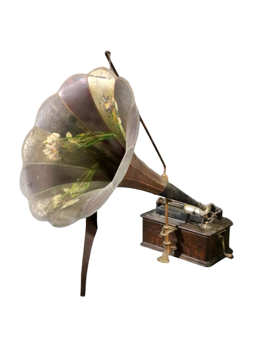 THOMAS EDISON PHONOGRAPH WITH HORN (1 of 17)