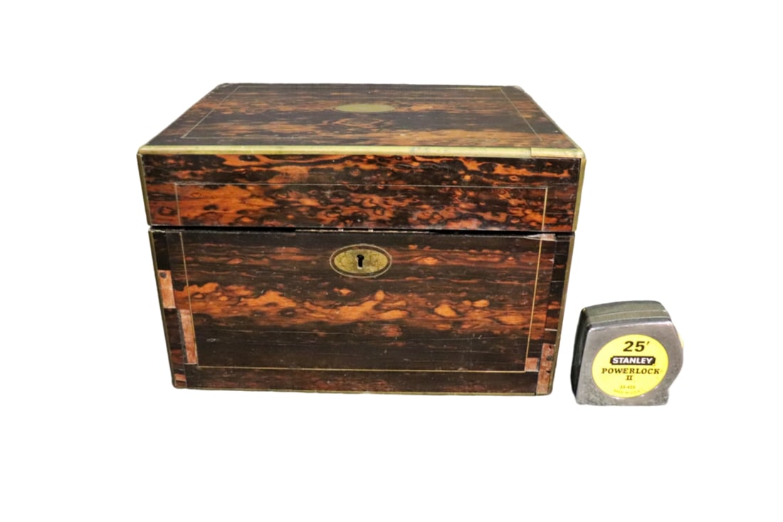 EXOTIC WOOD ENGLISH VANITY DRESSER BOX (1 of 16)