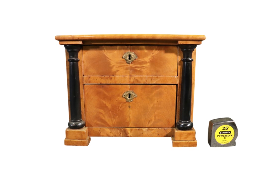 MINATURE BIEDERMEIER CHEST (1 of 12)