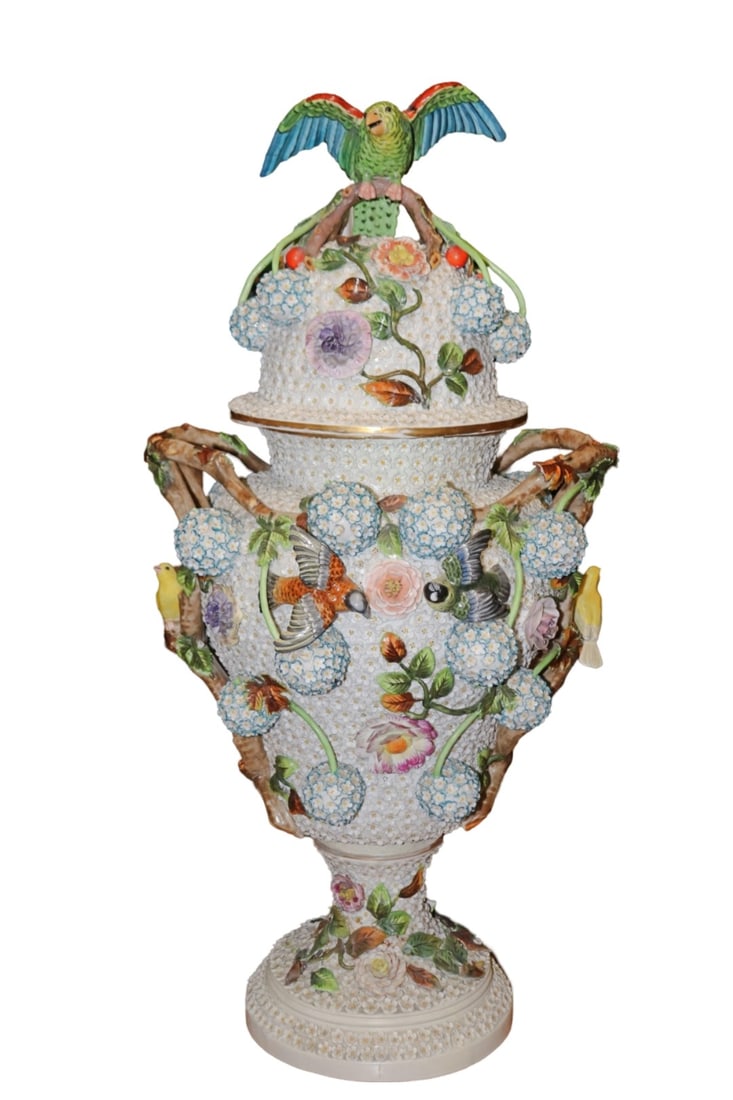 ANTIQUE MEISSEN ATTRIBUTED SNOWBALL VASE (1 of 15)