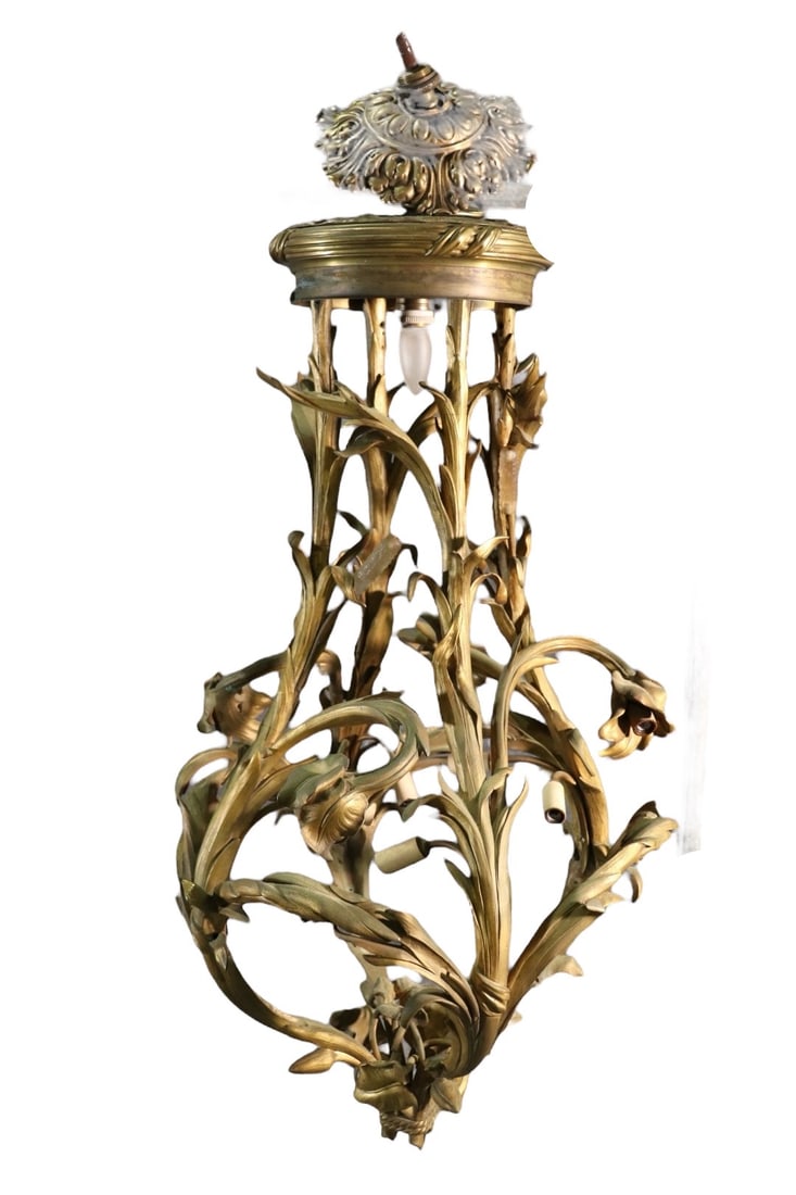 GILT BRONZE CHANDELIER: Bronze. 8 lights. 38" h x 19 3/4" diameter.