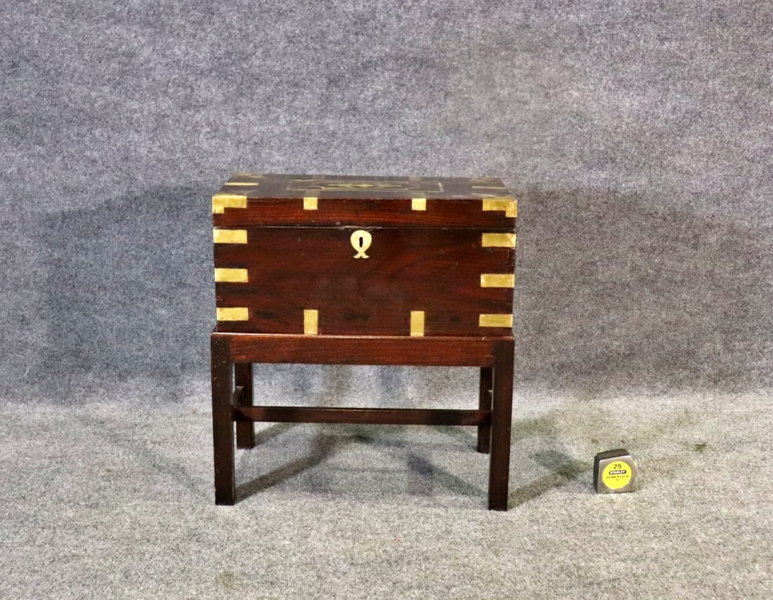 ROSEWOOD CAMPAIGN STYLE LAP DESK (1 of 8)