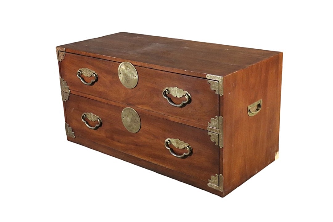 HENREDON 2 DRAWER CAMPAIGN STYLE CHEST (1 of 11)