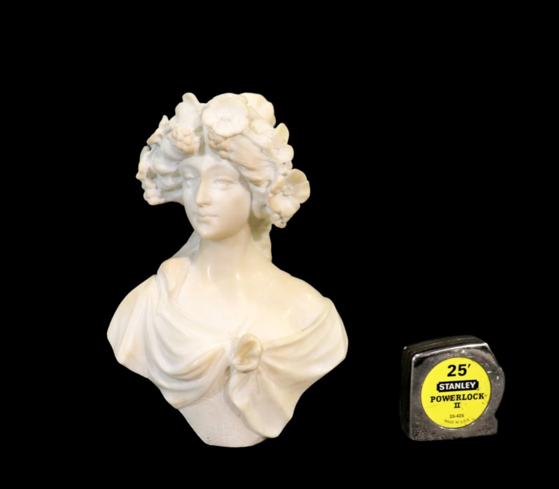 SIGNED CIPRIANI ALABASTER BUST WOMAN (1 of 9)