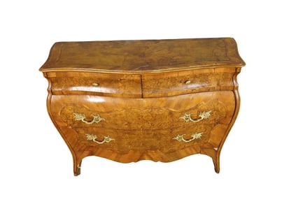 18TH CENTURY CONTINENTAL BOMBAY COMMODE