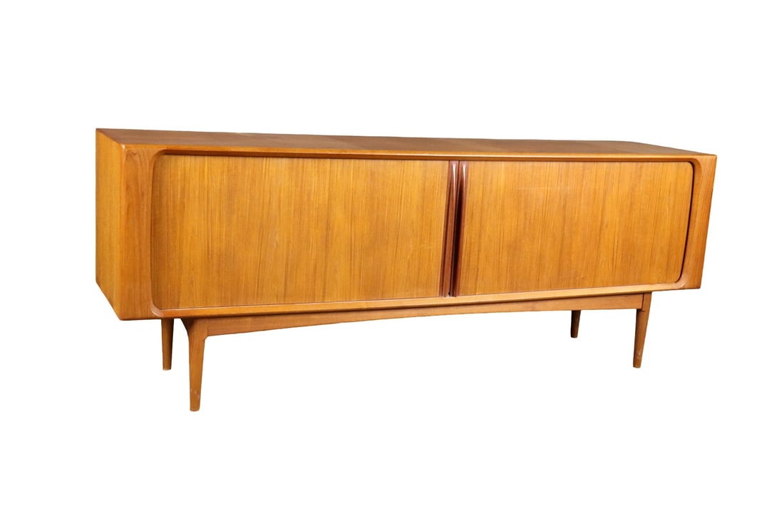 BERNHARDT PETERSON SIDEBOARD (1 of 19)