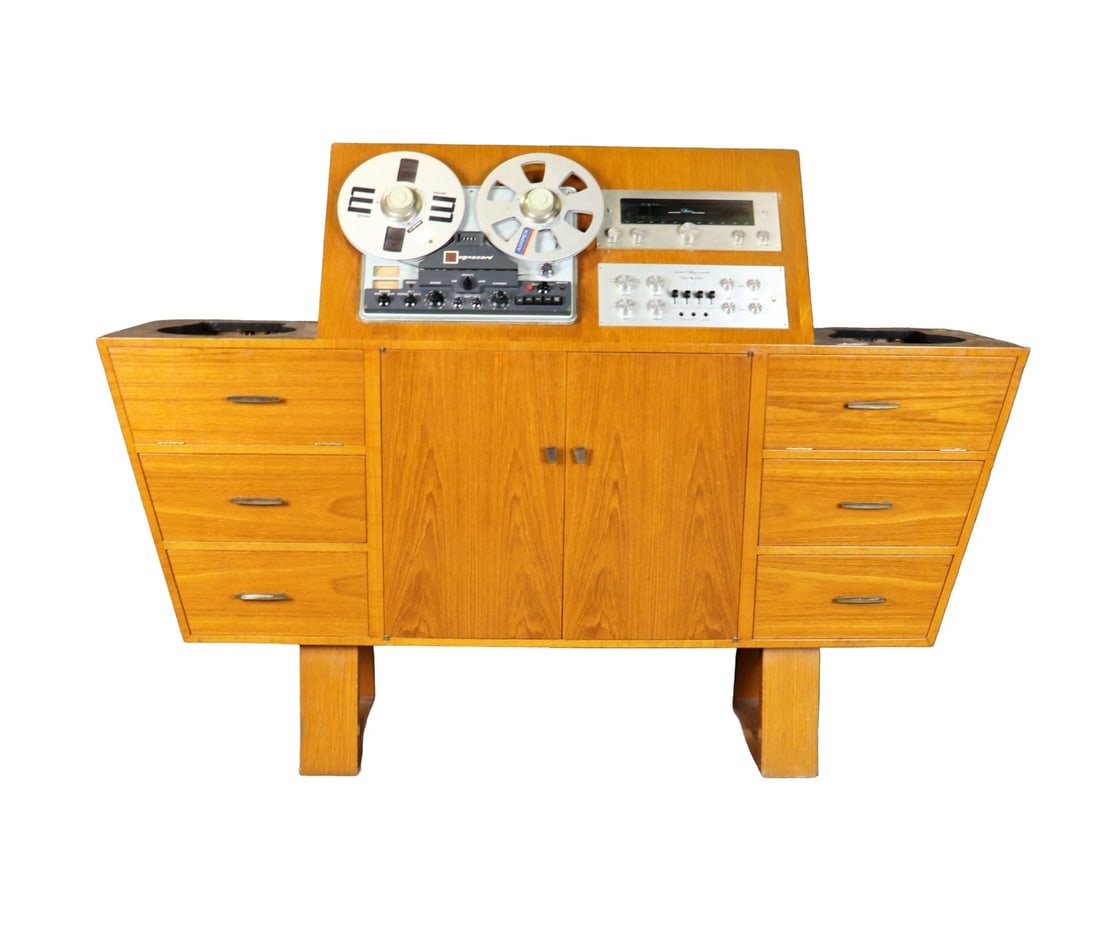 MAGNECORD MODEL 728 REEL TO REEL CONSOLE WITH MARANTZ AMPLIFIER & TUNER (1 of 20)