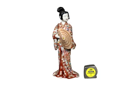 PORCELAIN JAPANESE GEISHA GIRL