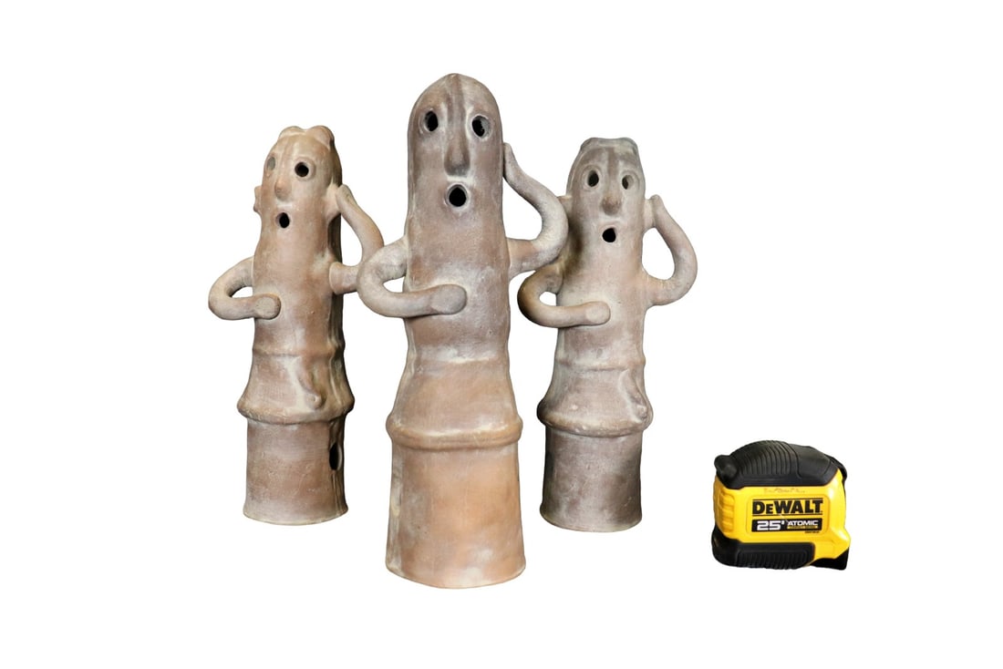 3 JAPANESE POTTERY UNSIGNED SHOJI HAMADA FIGURES (1 of 7)