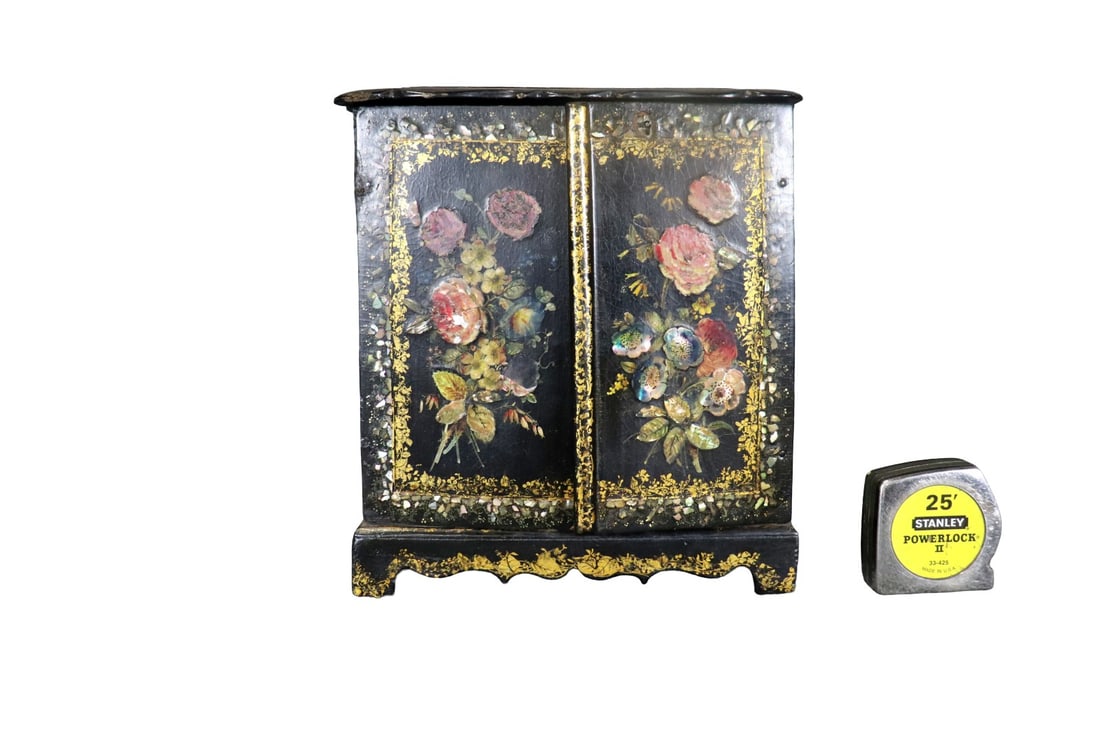 FLORAL LACQUERED JEWELRY BOX (1 of 12)