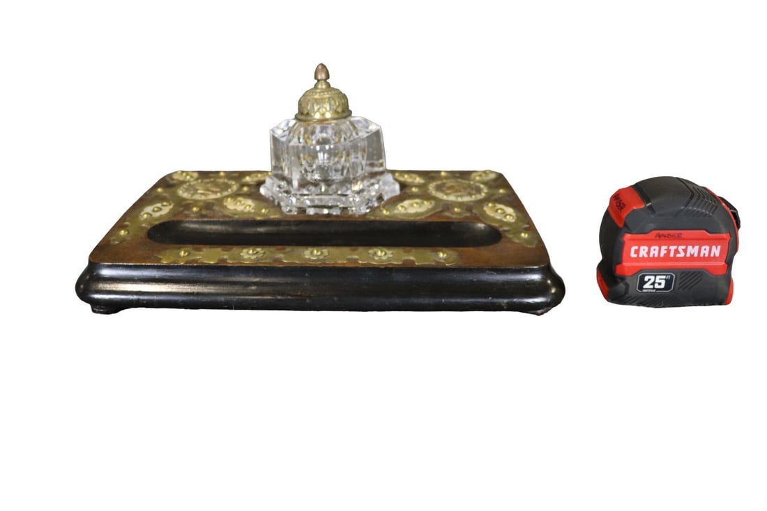 VICTORIAN GLASS & BRASS INKWELL (1 of 8)