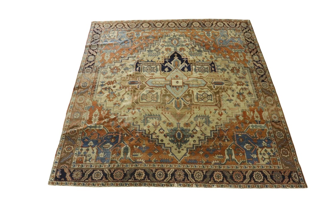 SERAPI STYLE MULTICOLORED RUG (1 of 8)