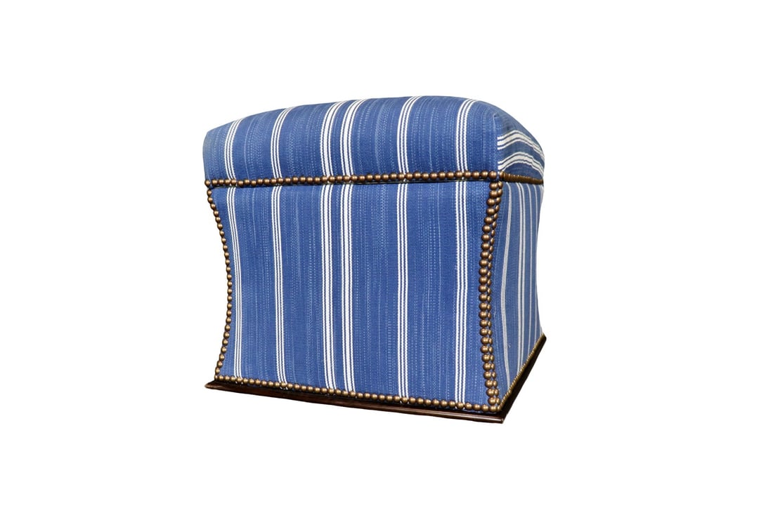 UNSIGNED RALPH LAUREN STORAGE OTTOMAN (1 of 9)