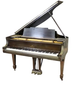 STEINWAY PIANO