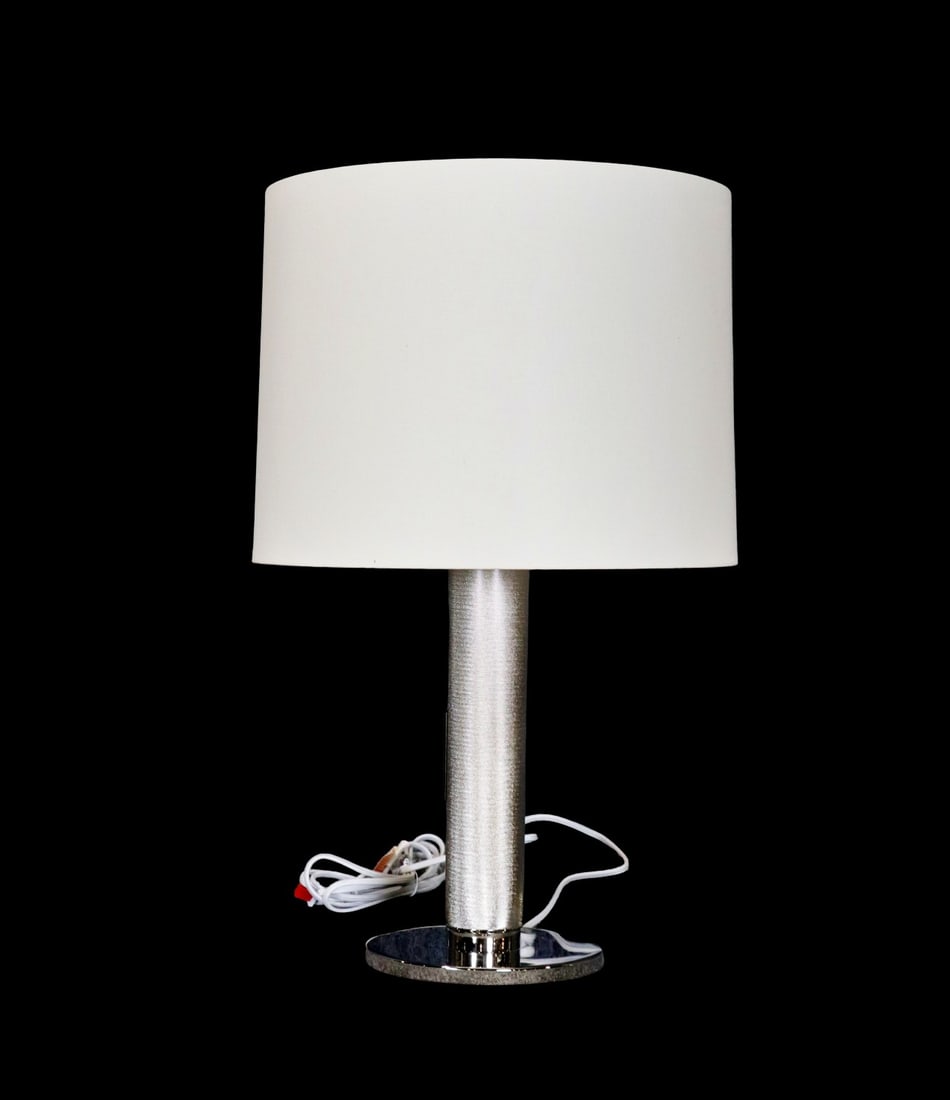 RALPH LAUREN BARRETT MEDIUM KNURLED TABLE LAMP (1 of 7)