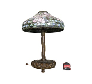 REPRODUCTION TIFFANY LAMP