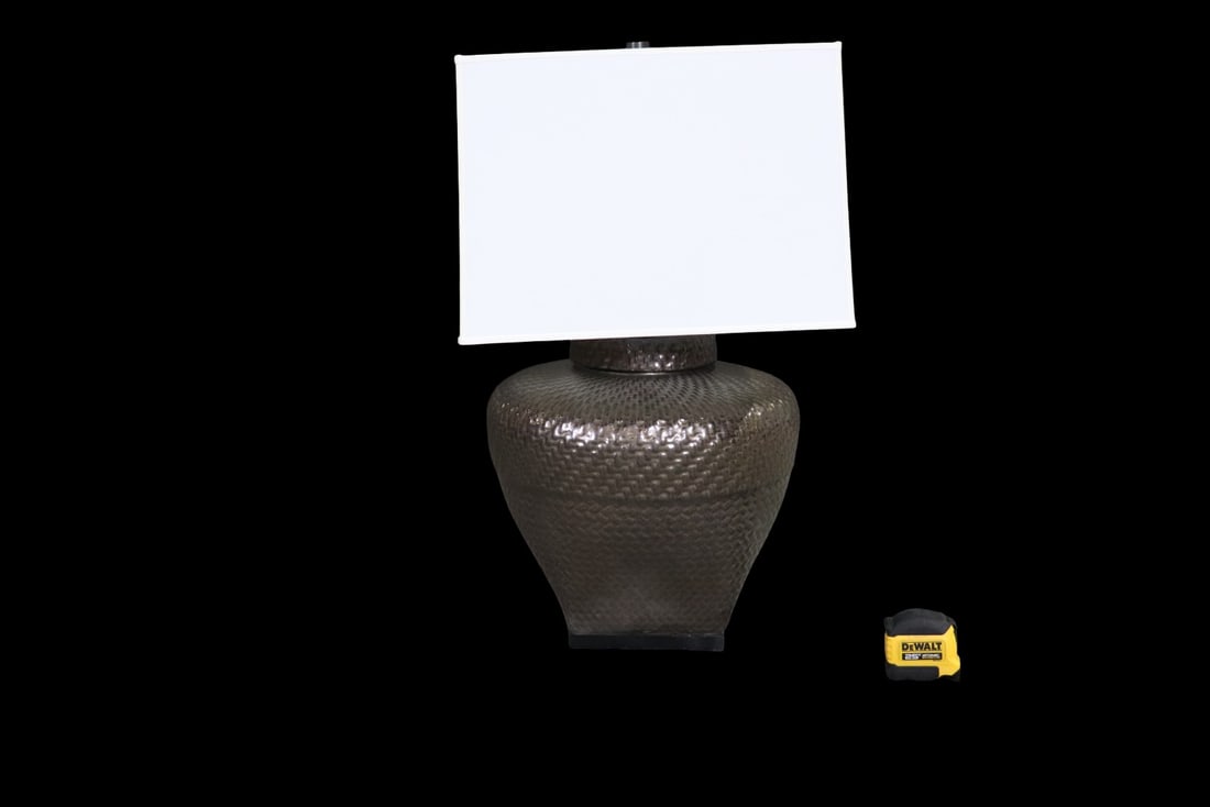 SIGNED RALPH LAUREN ISLA TABLE LAMP (1 of 8)