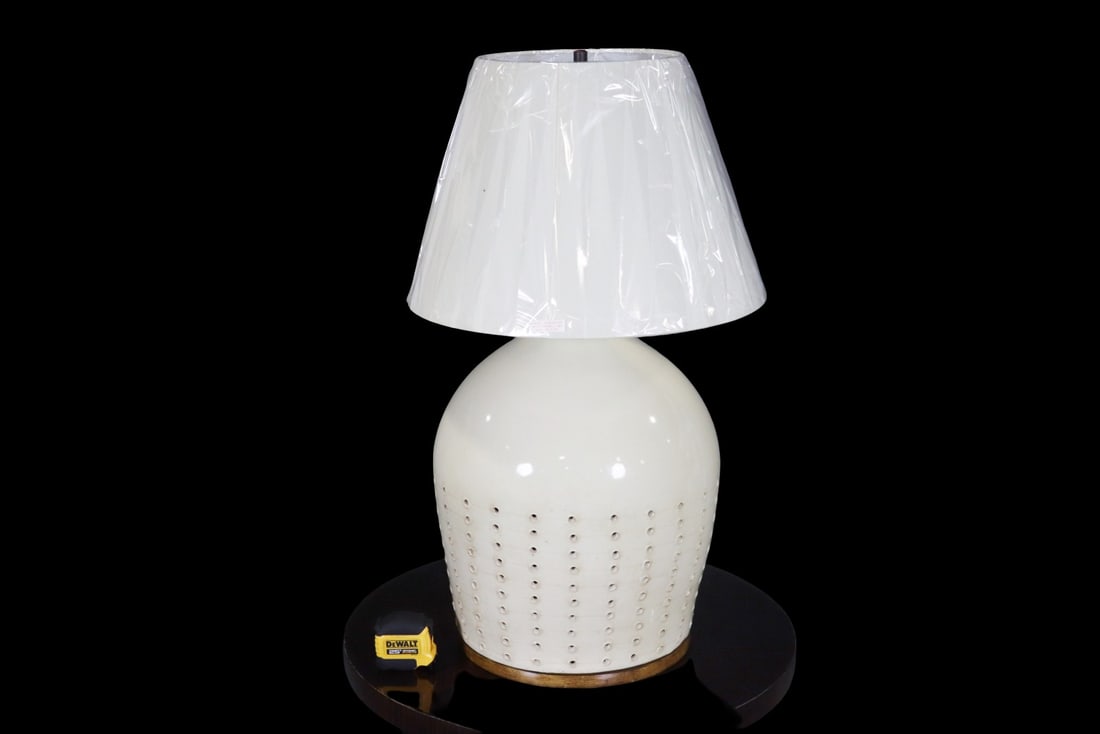 RALPH LAUREN COCONUT TABLE LAMP (1 of 12)