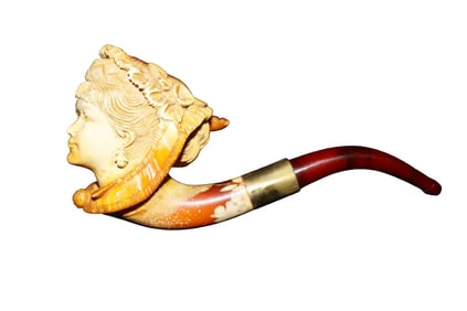 ANTIQUE MEERSCHAUM PIPE SOPHISTICATED LADY
