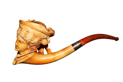 ANTIQUE MEERSCHAUM PIPE SOPHISTICATED LADY