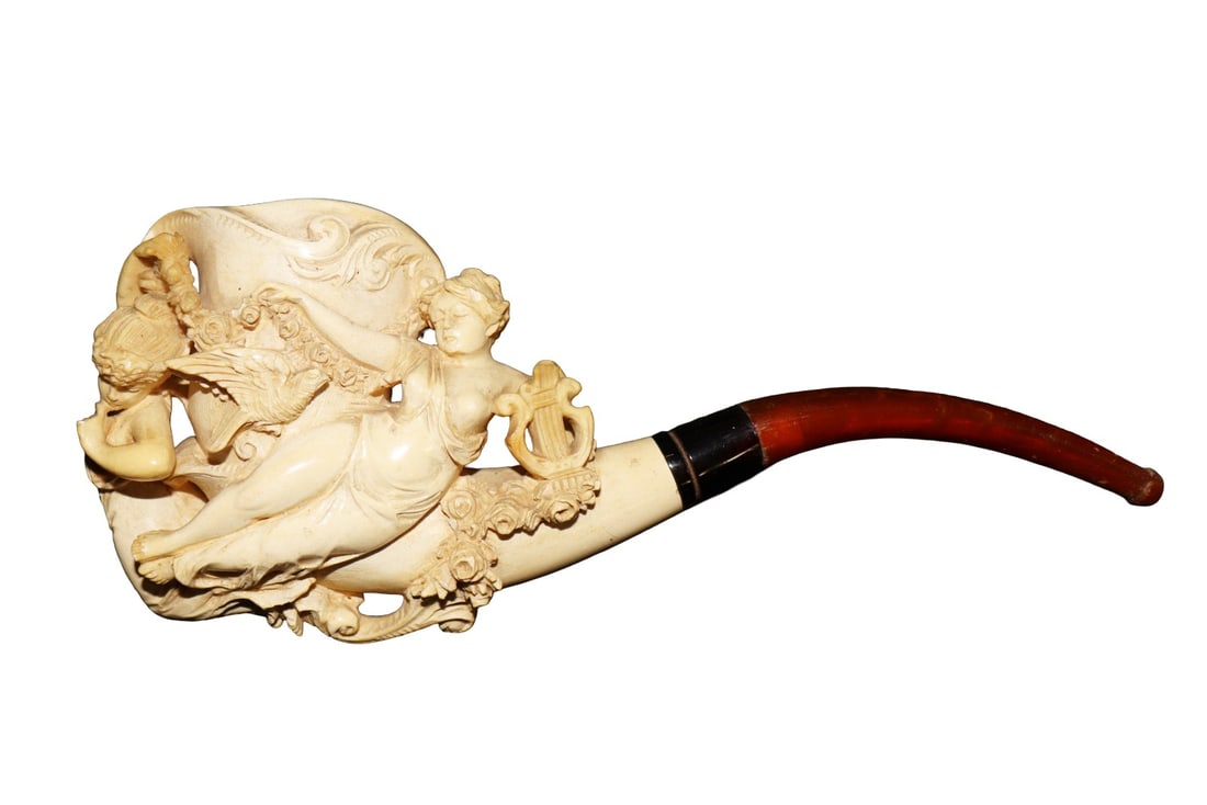 ANTIQUE MERSCHAUM PIPE SEMI NUDE: Seminude. Real amber stem. In case. Measurements are shipping measurements.