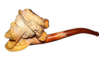 ANTIQUE MEERSCHAUM PIPE CAVALIER
