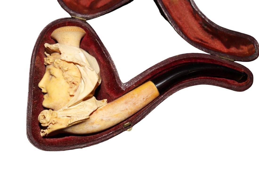 ANTIQUE MEERSCHAUM PIPE LADY'S HEAD (1 of 7)