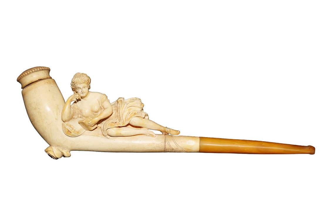 ANTIQUE MEERSCHAUM PIPE LOUNGING EROTICA: Lounging erotica. Acrylic stem. In case. Measurements are shipping measurements.