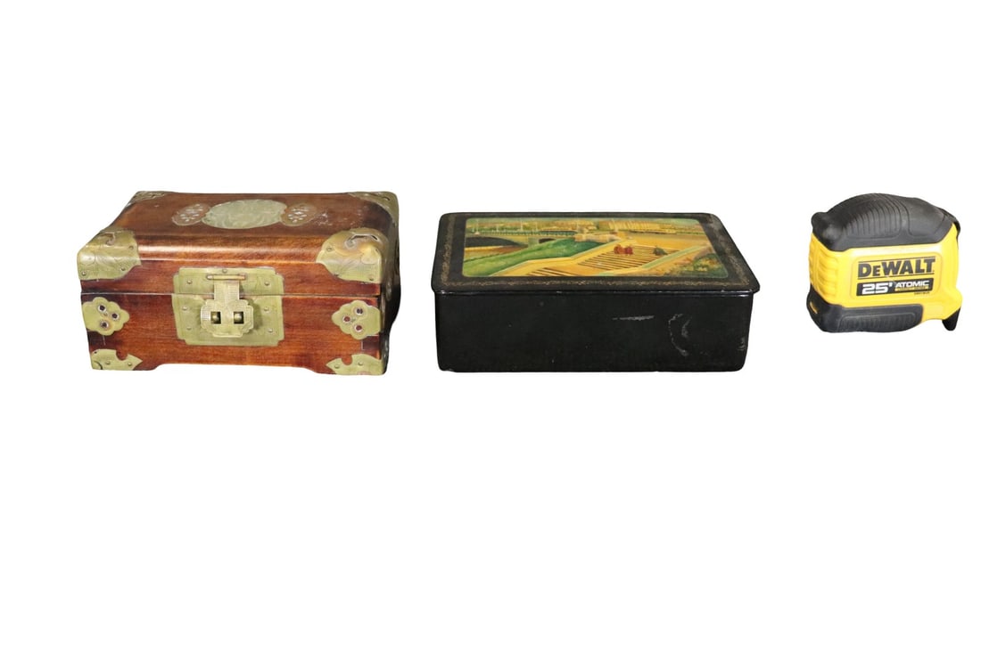 MAHOGANY & BRASS JEWELRY BOX & LACQUERED BOX (1 of 12)