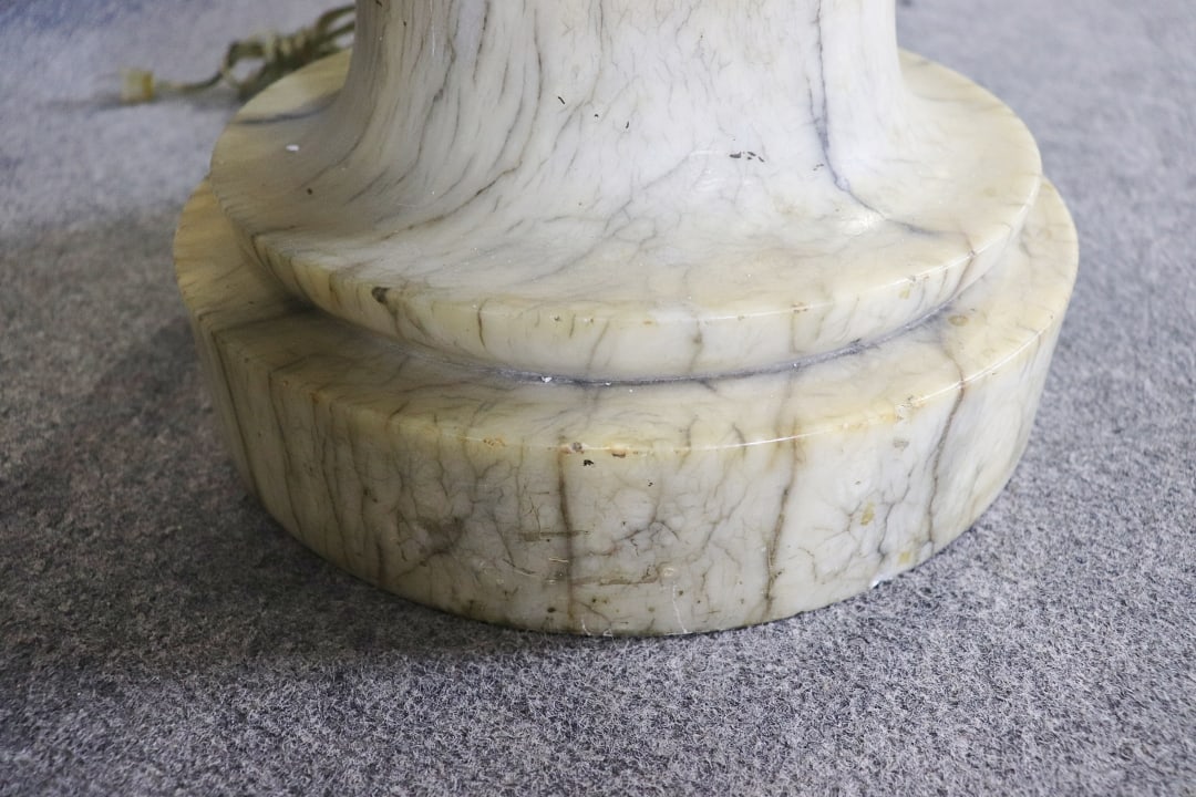 ALABASTER TABLE LAMP WITH EAGLE - 7