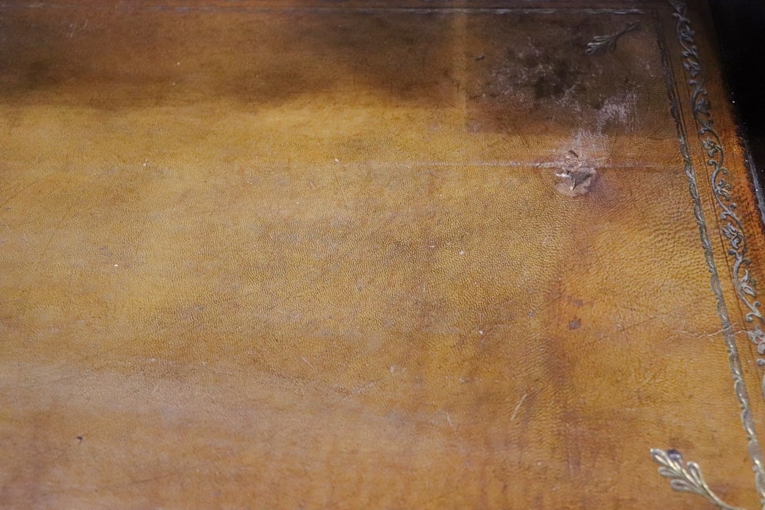 LOUIS XVI STYLE MARBLE TOP SATINWOOD BRONZE MOUNTED ROLL TOP DESK ATTRIBUTED TO LINKE - 5